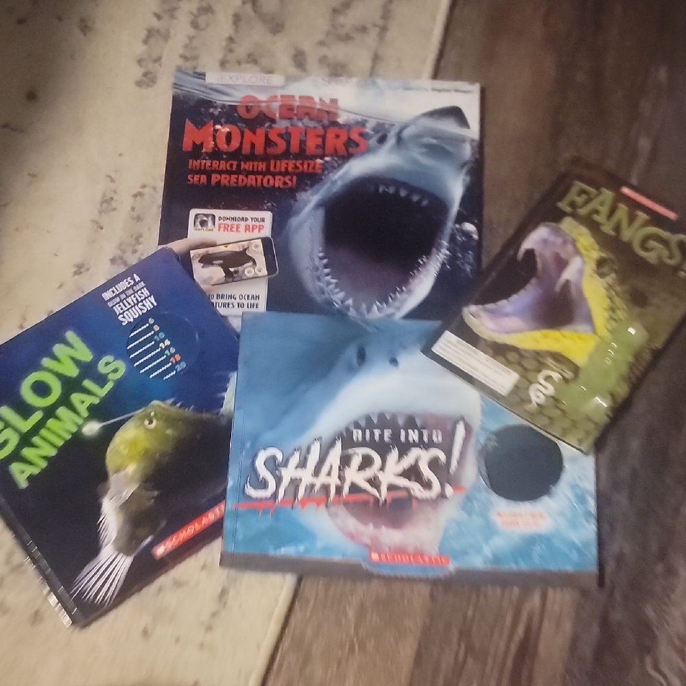 Scholastic Ocean Monsters and Sharks Book Set - Blue and Green